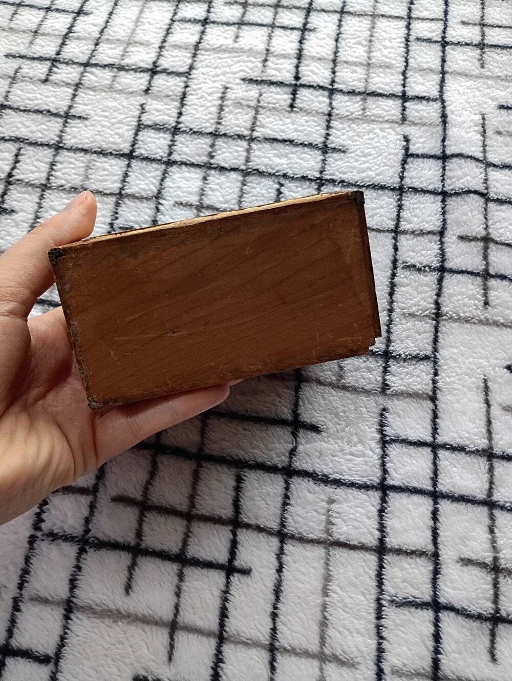 Vintage Relief Carved Wooden Trinket Box with Floral Motif